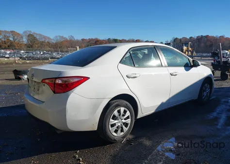 2018 Toyota Corolla L z USA, uszkodzony, nr VIN 2T1BURHE0JC965613